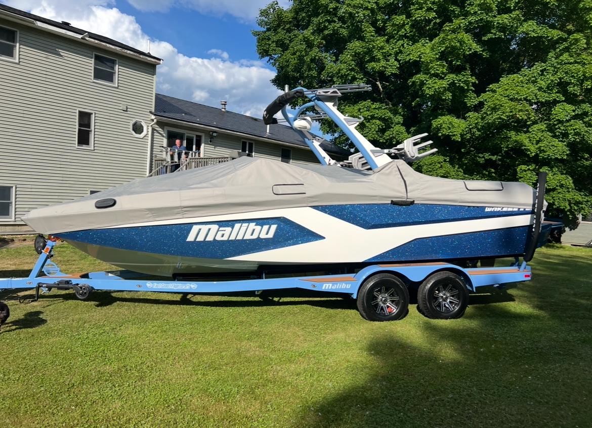 2024 MALIBU 23 MXZ  Icon